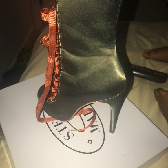 Steve Madden booties - Picture 8 of 8